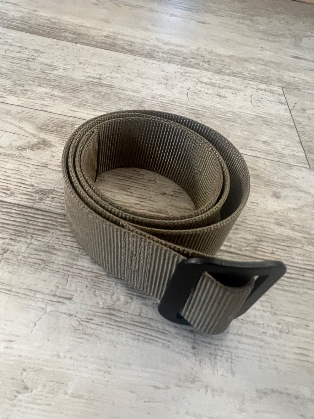 US Military Tan 499 Rigger's Belt labeled with NSN 8415-01-630-5496 Stamped 40